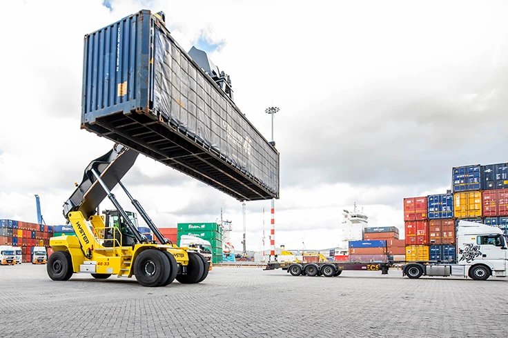 Hyster Reach Stacker